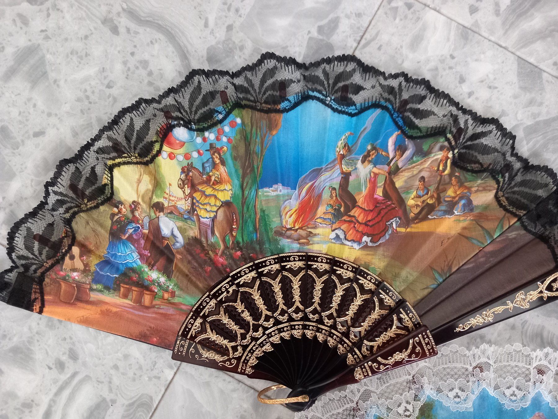 Toutes les décorations: 4 Handfächer aus Spanien – D'occasion à Lindau par san_kg2j 2