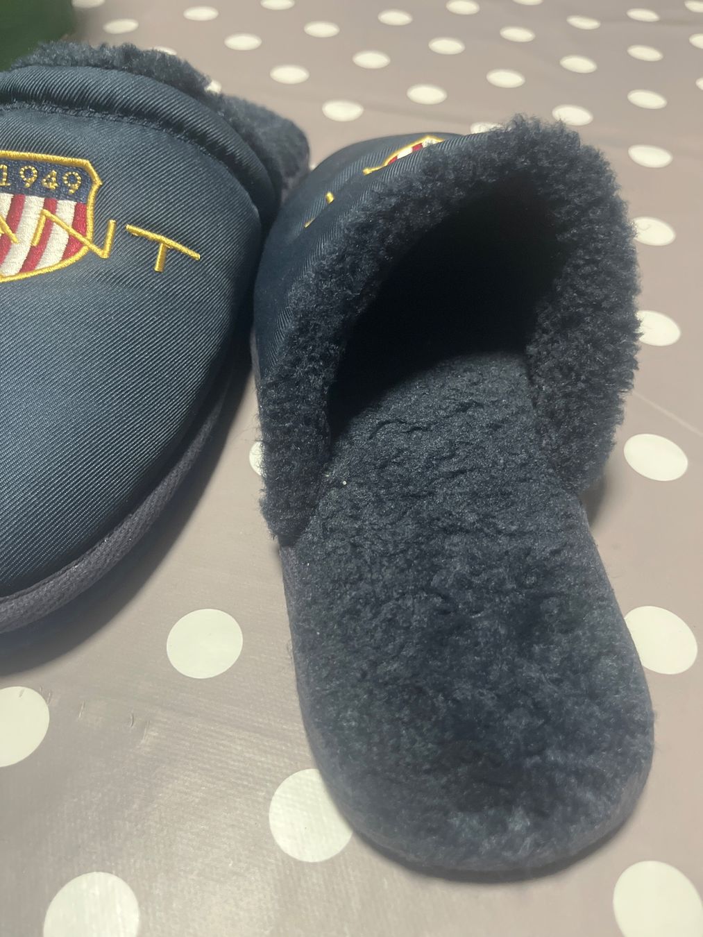 Scarpe da uomo: Pantoufles GANT taille 40 – Usato da Noville venduto da Berlusconi55 1