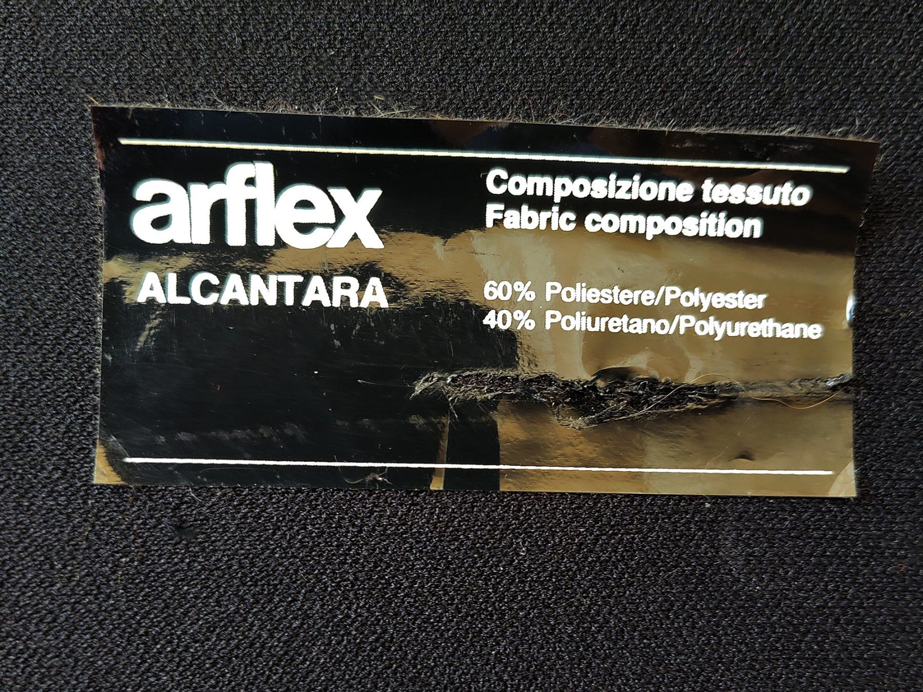 Arflex Divani: Arflex Ribalta Alcantara Sofa – Usato da Langwiesen venduto da Katic 4