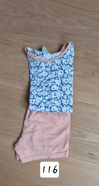 Sanetta Pyjamas & Ähnliches: Sanetta Pyjama Gr. 116 – Gebraucht aus Niederglatt ZH von Carbon88