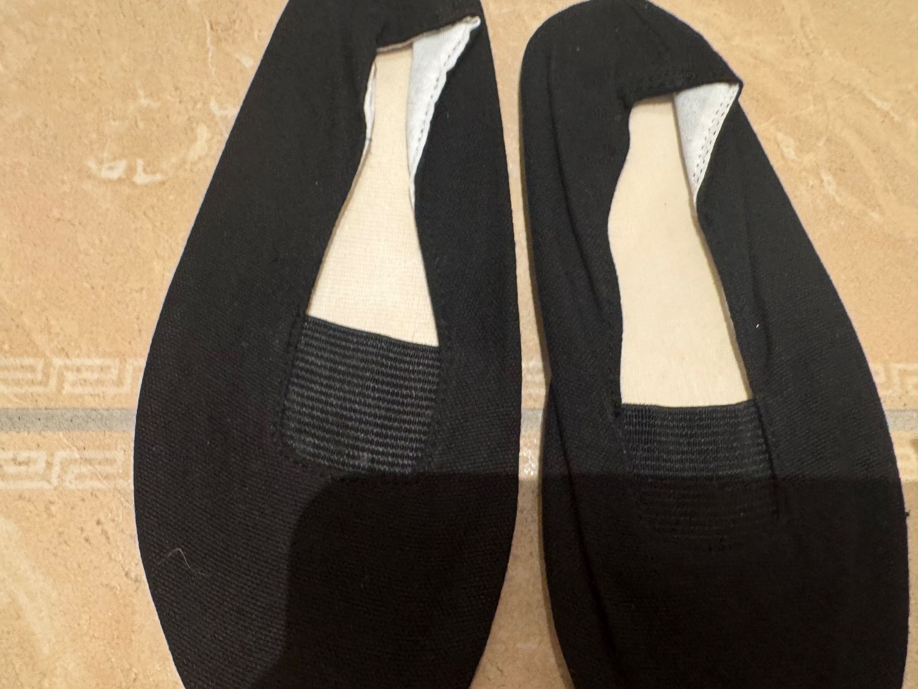 Scarpe per ragazze: neue Gymnastikschuhe, 30 – Nuovo (secondo la descrizione) da Klingnau venduto da Markus14 1