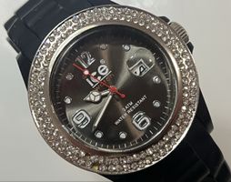 Ice Watch Damenuhr 42mm (Neupreis: 99 CHF)
