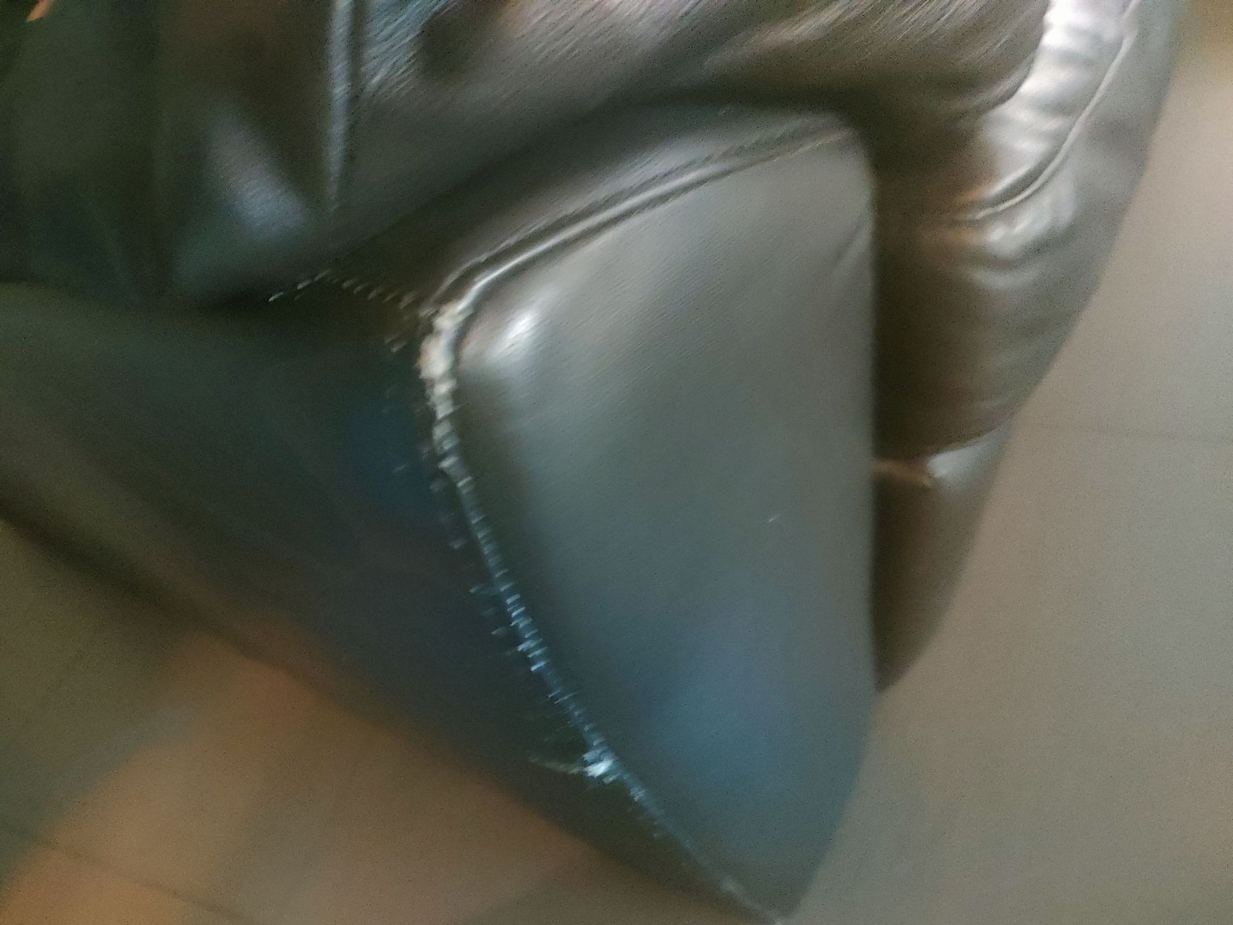 Ikea Poltrone: Leder Relaxsessel schwarz gebraucht – Usato da Therwil venduto da OliviaH01 2