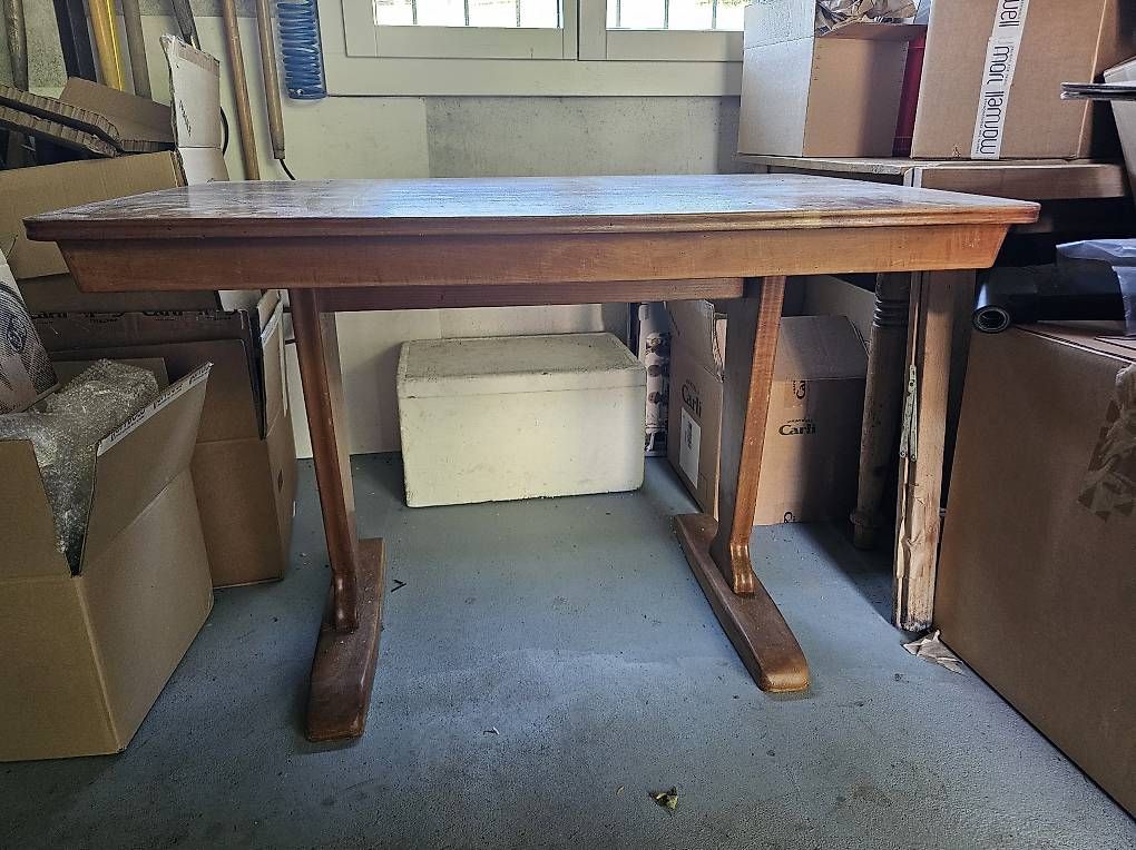 Tavoli: Tisch – Usato da Schwyz venduto da Francesca54 4