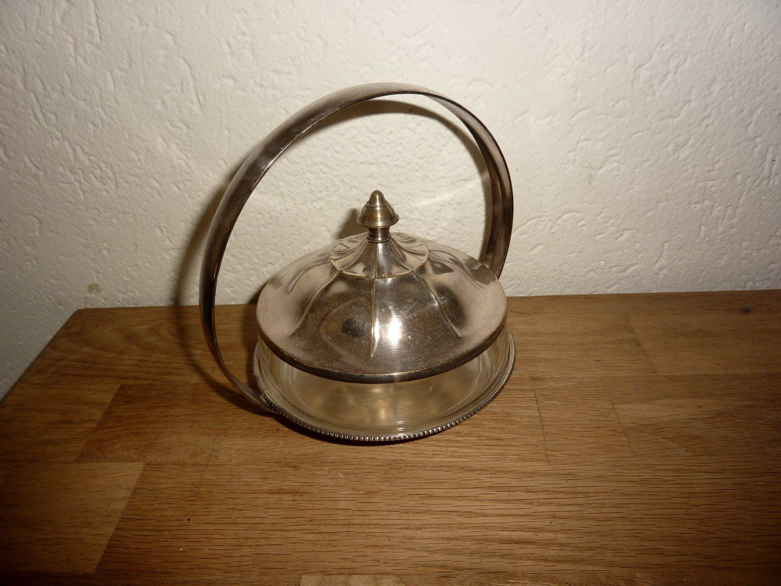 Schalen: Glasschale Silberträger und Silberdeckel Durchmesser 11cm – Gebraucht aus Hochfelden von swissice