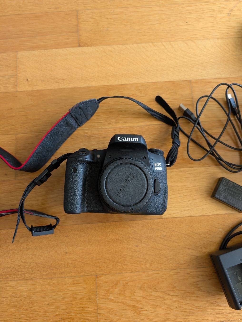Canon Fotocamera: Canon EOS 760D – Usato da Neuchâtel venduto da lynne_mo
