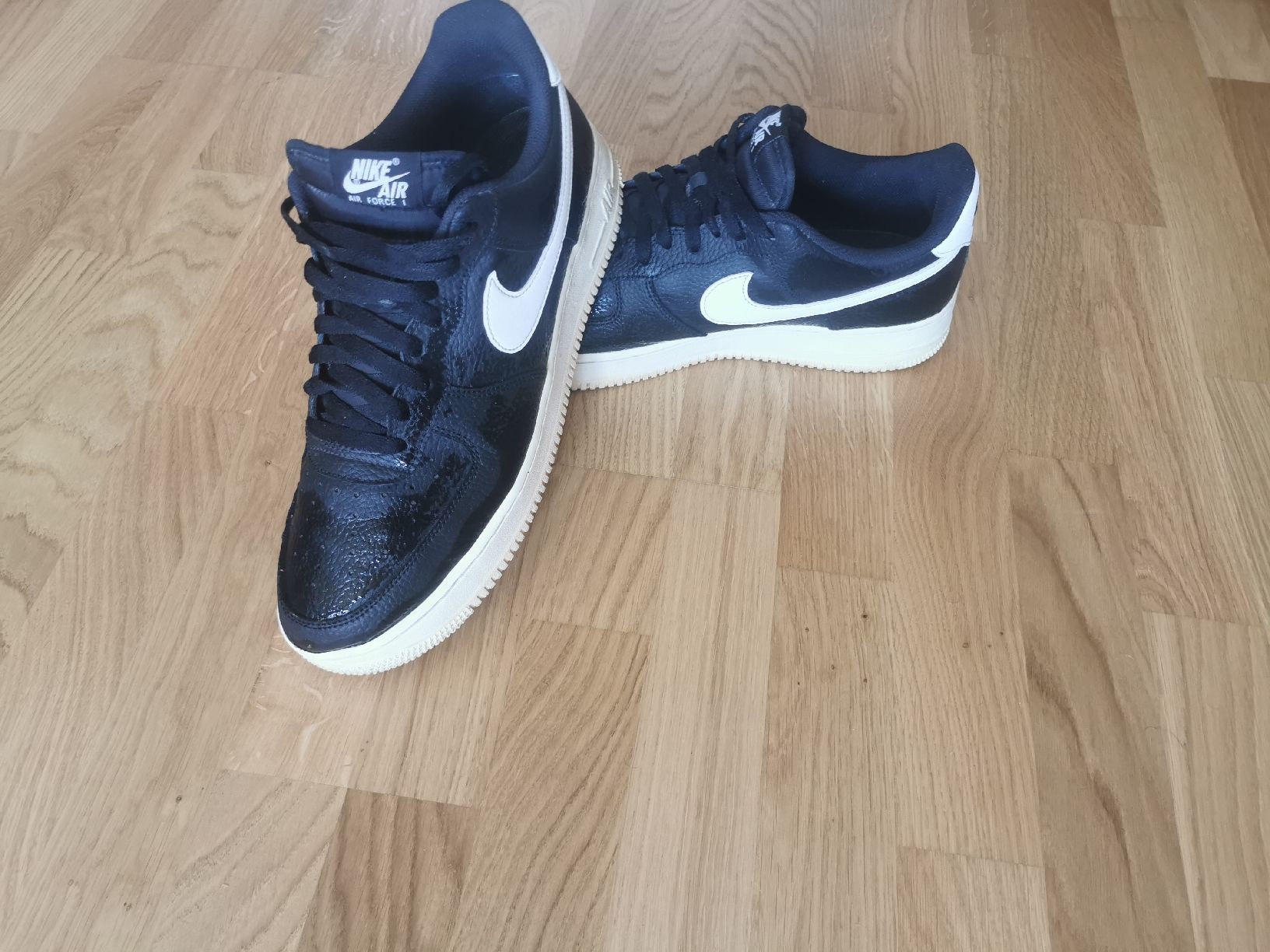 Nike Scarpe da uomo: Nike Air force 1 grosse 45.5 Orginal – Usato da Bern venduto da ged_ffx9 2