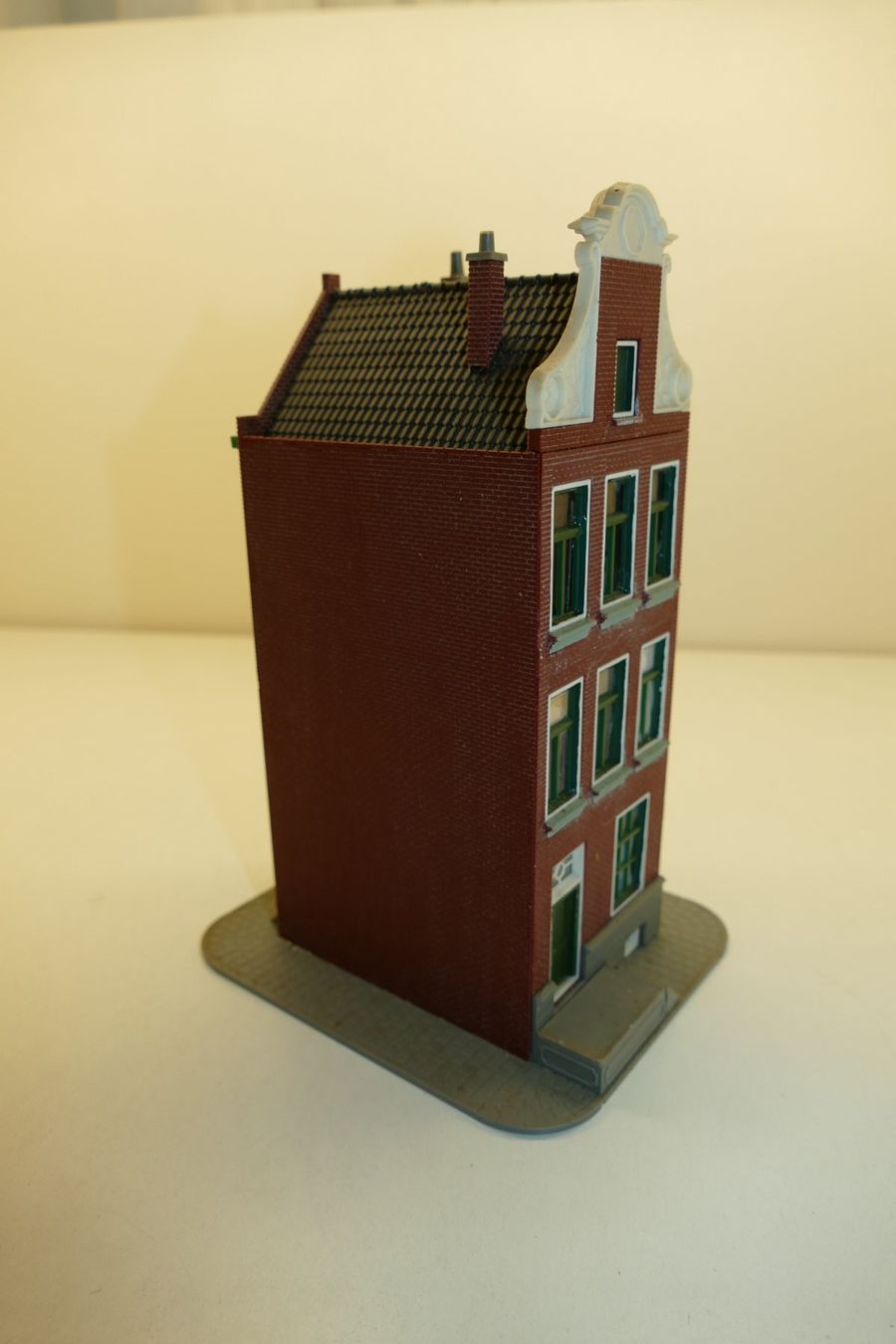 Modelleisenbahnen: Spur H0: Backstein Altstadthaus – Gebraucht aus Niederhasli von rail-duerst 1