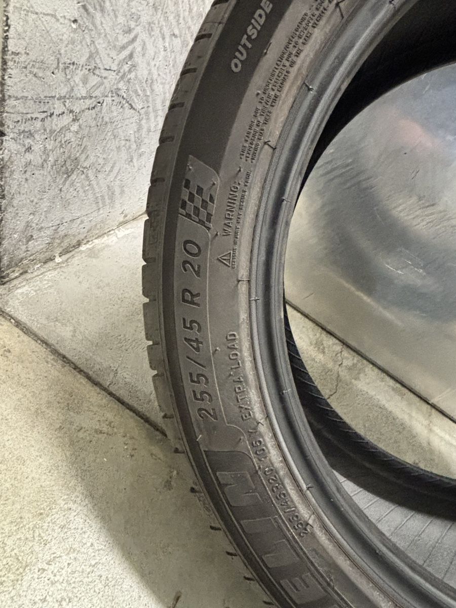 Michelin Pneus & Kompletträder: Michelin 255-45-20 SUV Sommerreifen – Gebraucht aus Romanshorn von Golf_20v 1