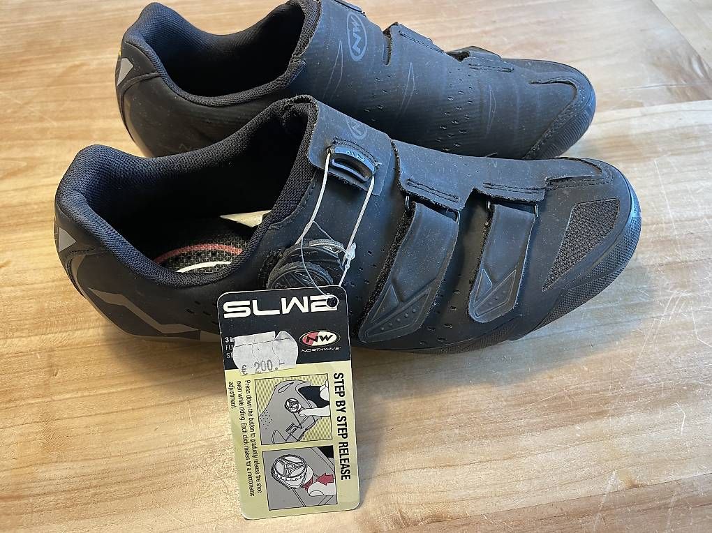 Scarpe da uomo: Gravelschuhe – Usato da Basel venduto da joh_6frl