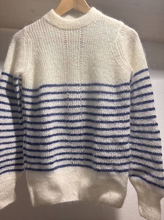 Pulls & Sweat-shirts: Pullover Marinestreifen  – D'occasion à Zürich par din_msy7 1