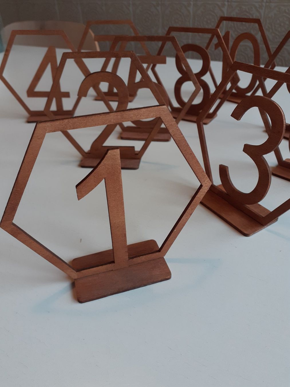 Toutes les décorations: Numéros de table en bois 1-10 – D'occasion à Corseaux par MelodyRL 1