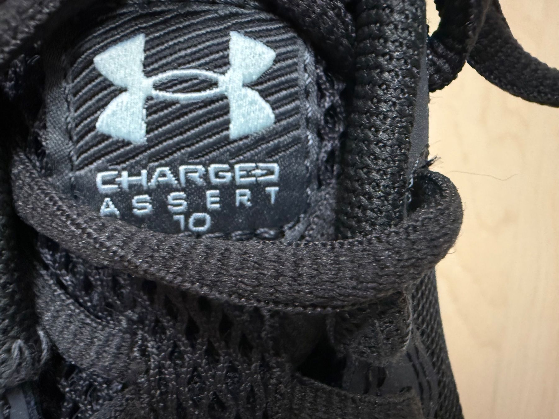 Under Armour Scarpe da donna: Under Armour Charged Assert 10 Laufschuhe Damen Gr.40 – Nuovo (secondo la descrizione) da Siebnen venduto da dte_9kmw 5