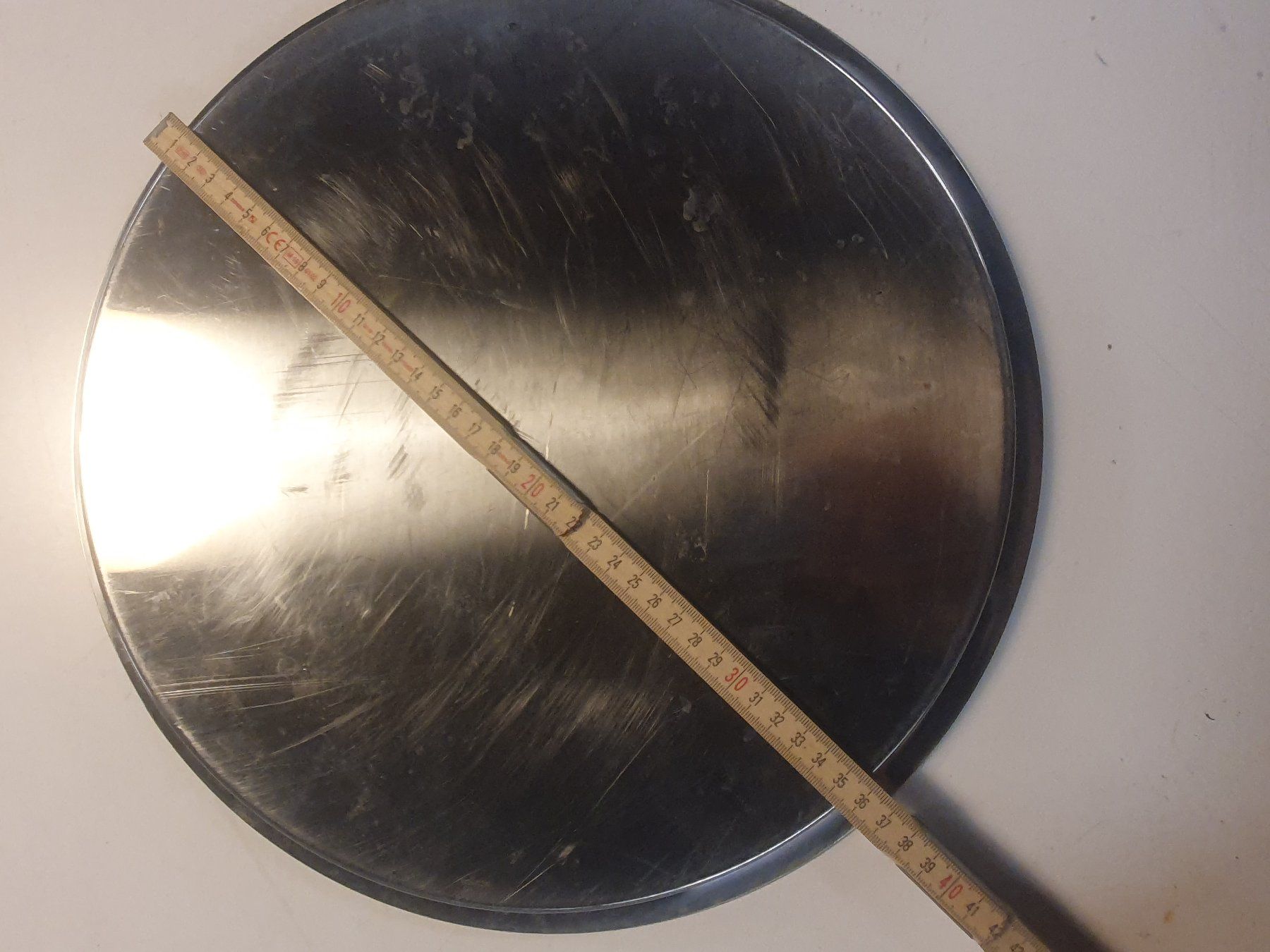 Piatti di portata: Chromstahltablett mit Antirutschmatte 37 cm – Usato da Zürich venduto da loosebone 2