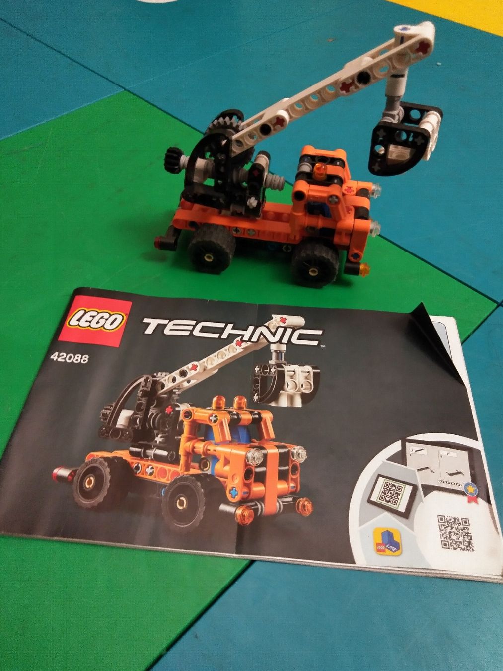 Lego Giocattoli: Lego Technic 42088 Hubarbeitsbühne – Usato da Gelterkinden venduto da Nagel83
