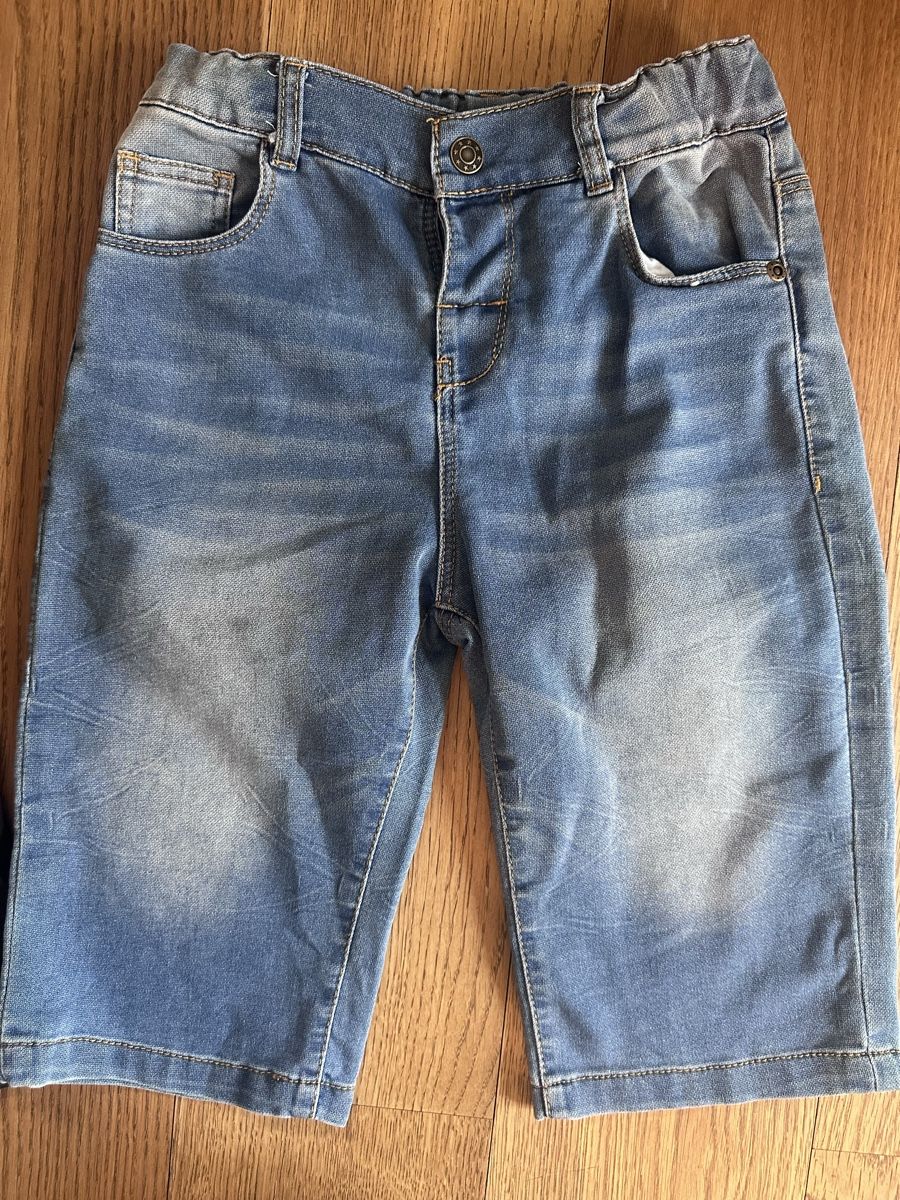 Pantaloni: Shorts Gr 134, Kleiderpacket – Usato da St. Gallen venduto da Juf1 1