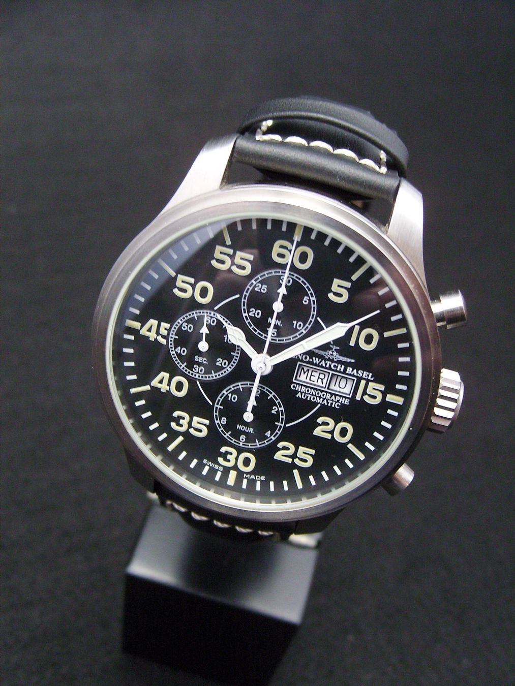 Zeno Uhren: Neuer Oversized Pilot Tachymeter Chrono Day-Date/ Automatik – Neu und originalverpackt aus Mels von niezie2002