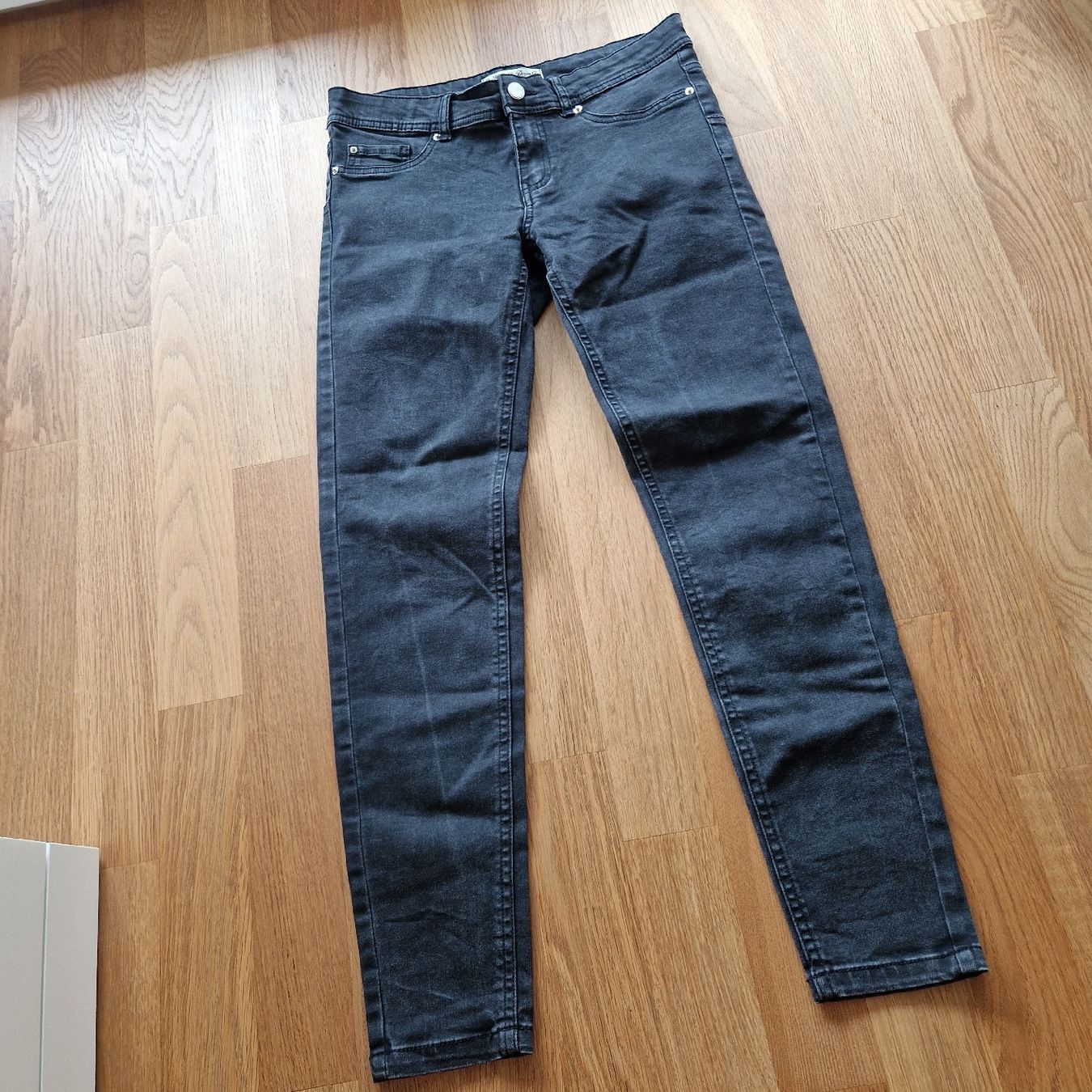 Bershka Jeans: 2 Jeans Grösse 38 – Usato da Nendeln venduto da witr_gliabt 6