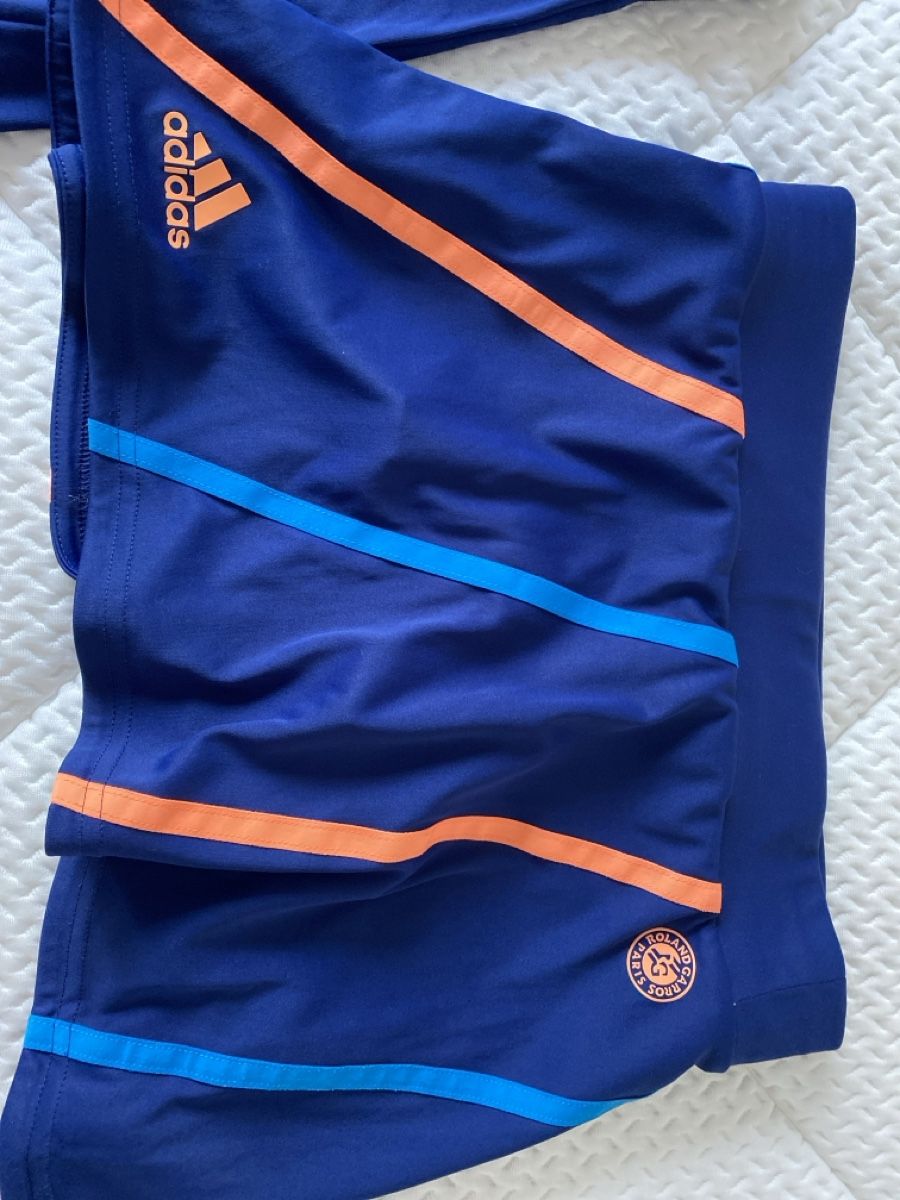 Adidas Kleiderpakete & -sets: Tennisset Rocklein und shirt – Gebraucht aus Reinach BL von stutkir 2