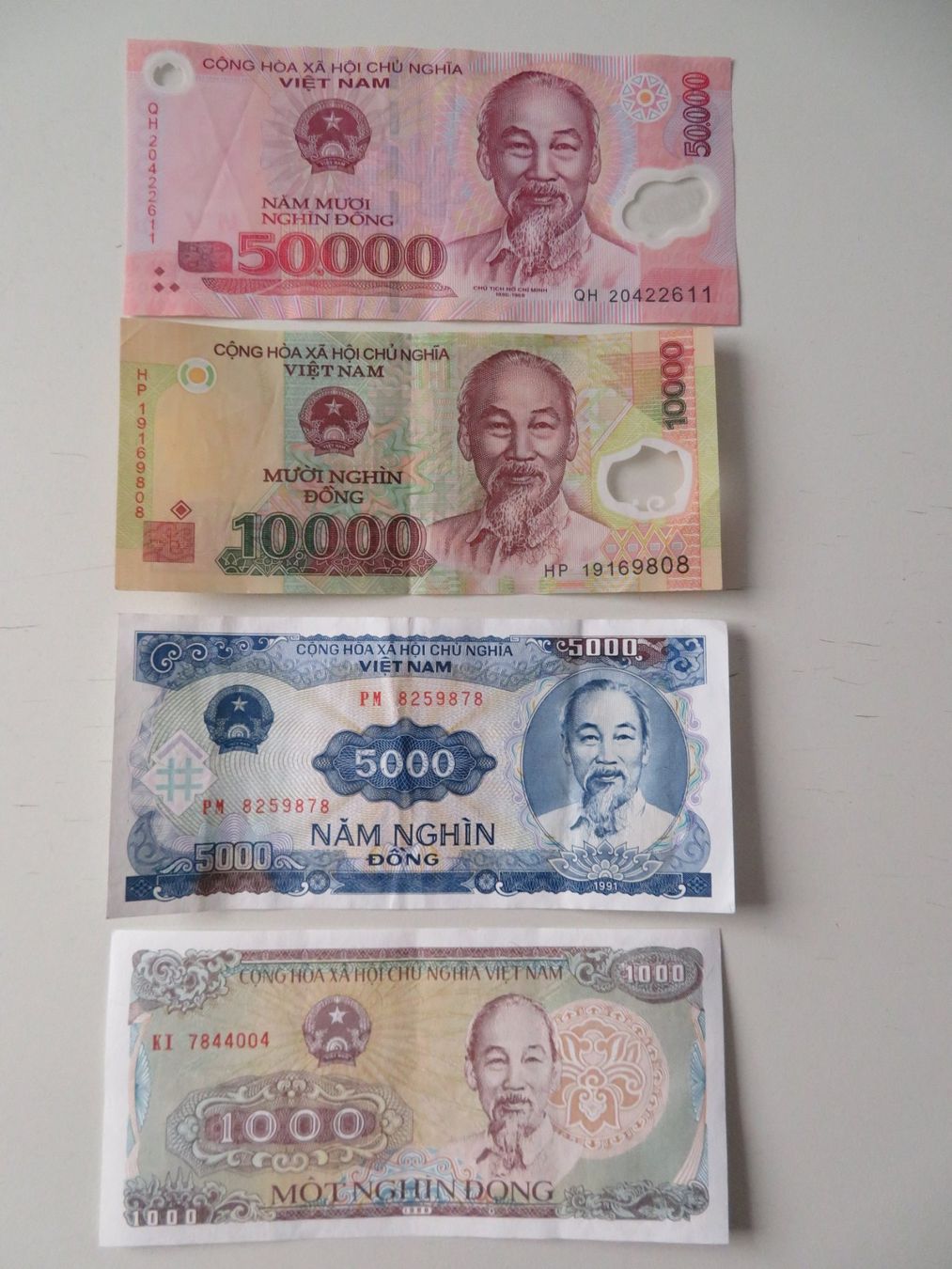 Banconote: Vietnam Set 4 Banknoten – Usato da Nürensdorf venduto da Wini56