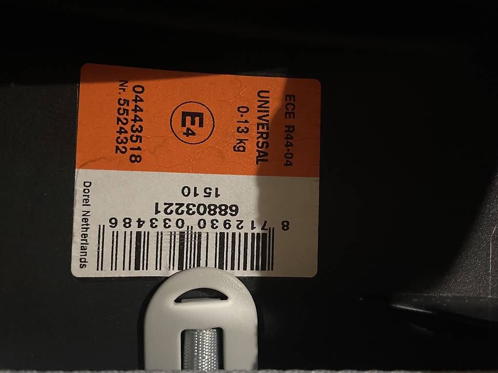 Sièges auto: Kindersitz bis 10kg – D'occasion à luzern par Velotin873 1