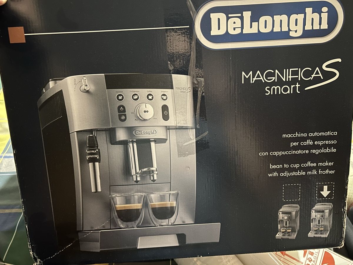 De'Longhi Macchine per caffè & Macchine per espresso: DeLonghi Magnifica Smart à réparer ECAM250.31.SB – Difettoso da Bellevue venduto da mz_GVA