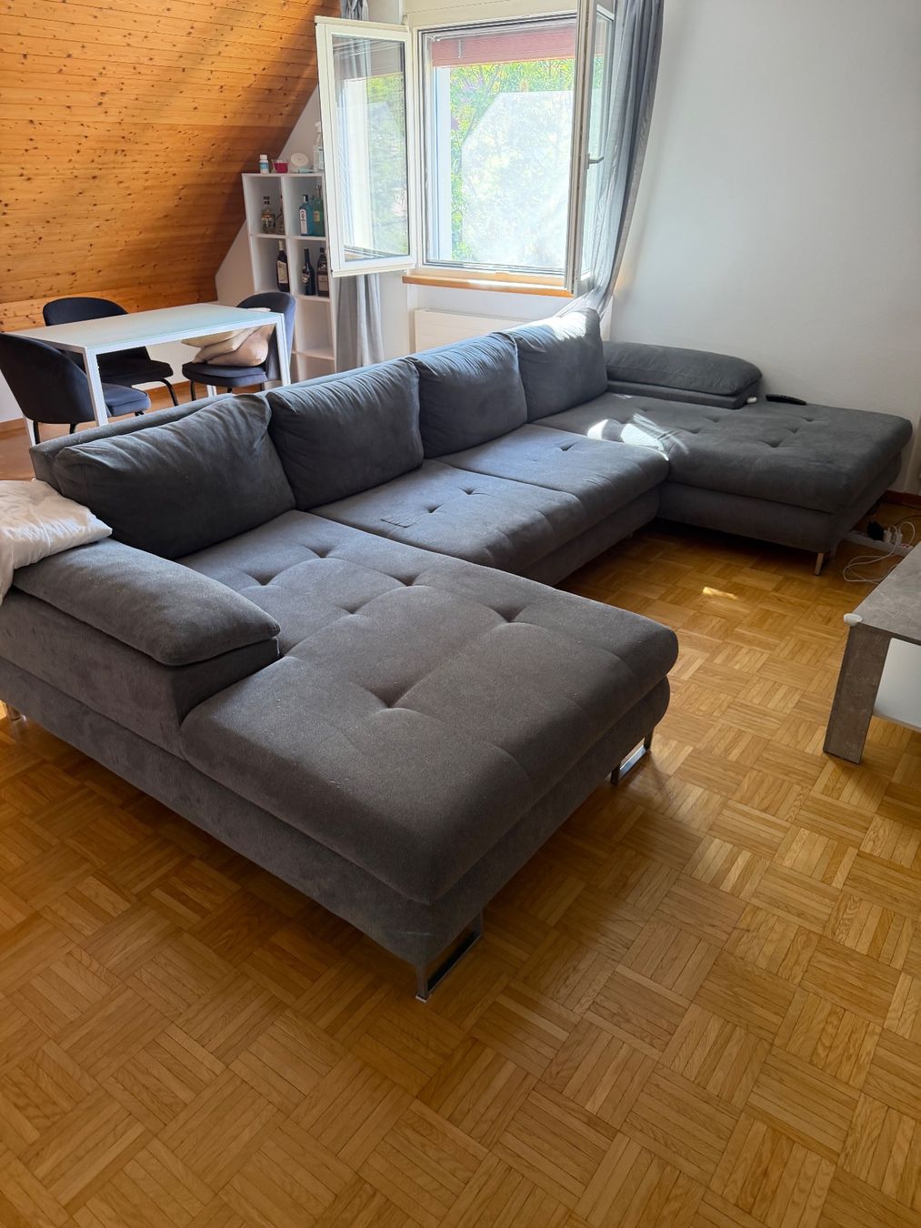 Divani: XXL Wohnlandschaft Sofa grau mit Schlaffunktion & grossem – Usato da Dietikon venduto da Bestcollectible 5
