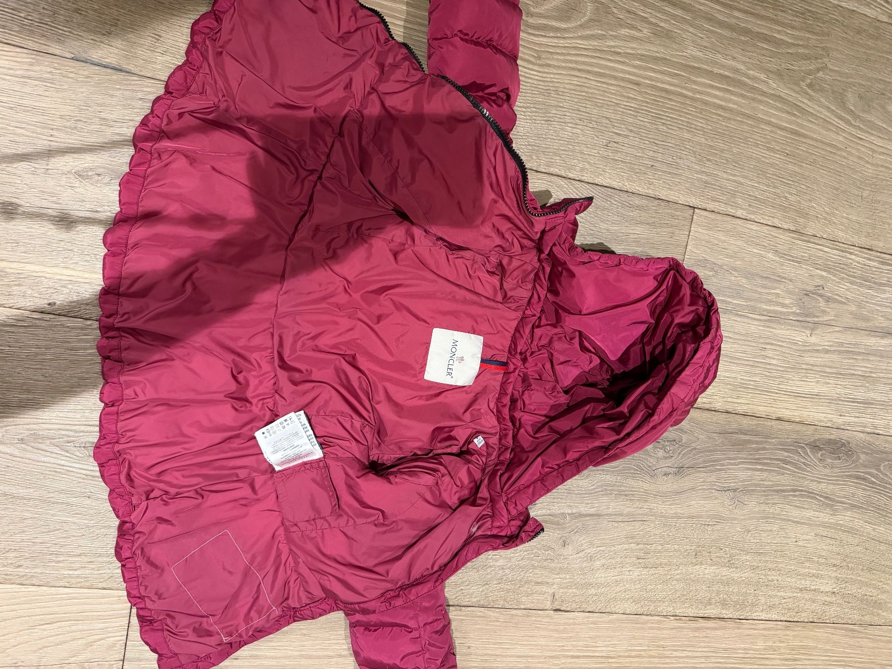 Moncler Giacche & Cappotti: Moncler hooded down jacket, 8j(130) – Usato da Conches venduto da edely83 4