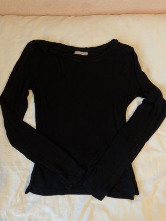 Pull basique noir à manches longues Bershka