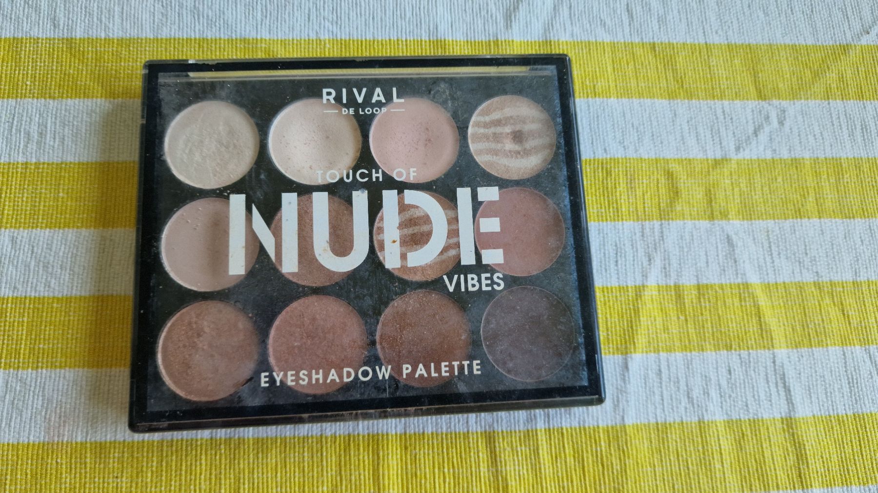 Make-up: Rival de Loop Eyeshadow Palette – Gebraucht aus Horgen von Happi76 1