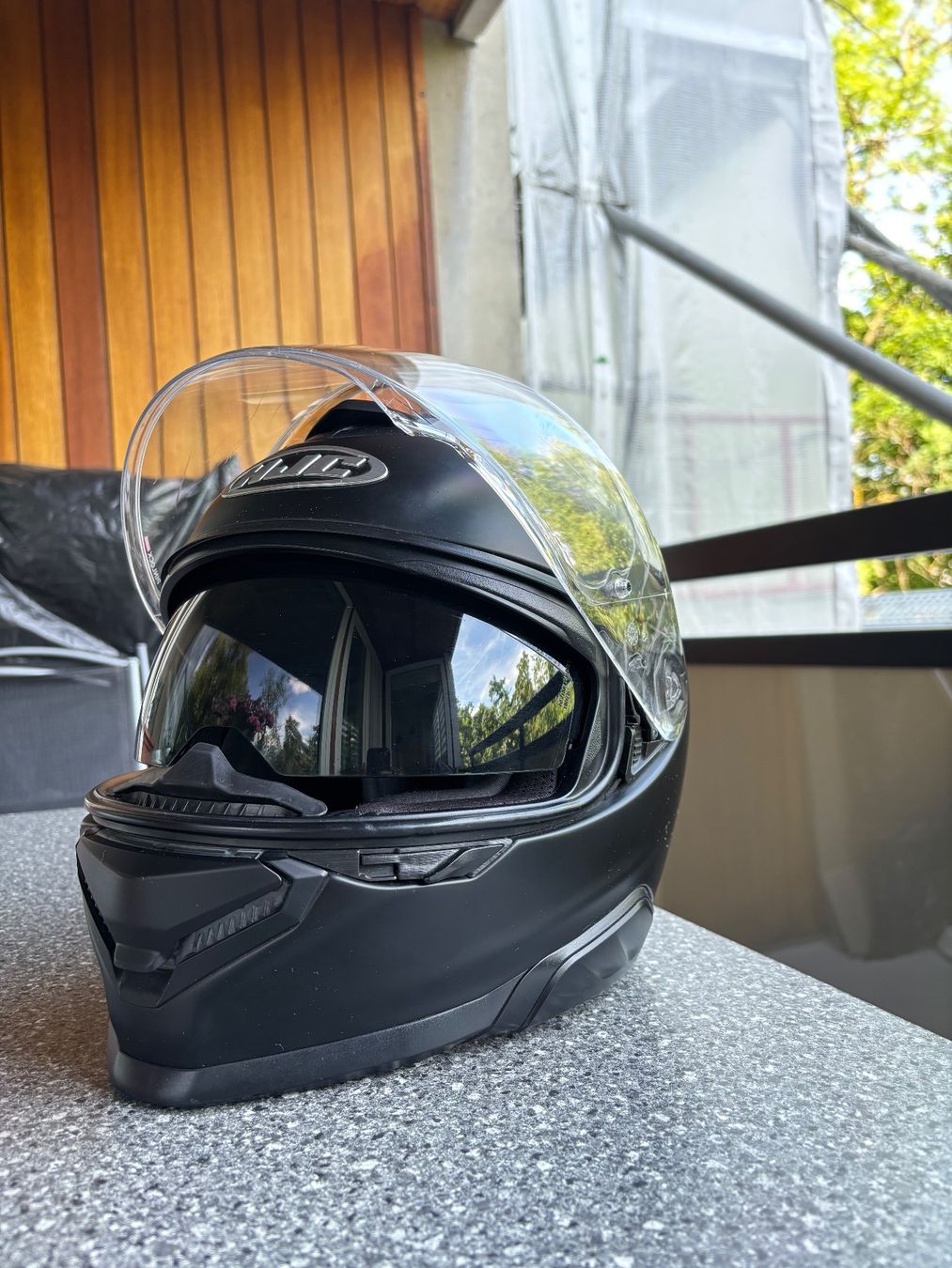 HJC Caschi & visiere: Casque moto / scooter HJC – Usato da Grand-Lancy venduto da leo_r22n 1