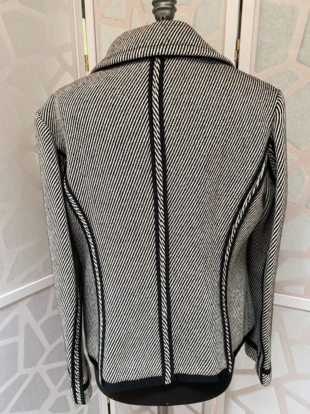 Giacche: Beautiful wool jacket, UK16, FR44 – Nuovo (secondo la descrizione) da Grund b. Gstaad venduto da PlageNeige 3