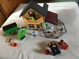 Playmobil Bauernhaus mit Einrichtung und Zubehör