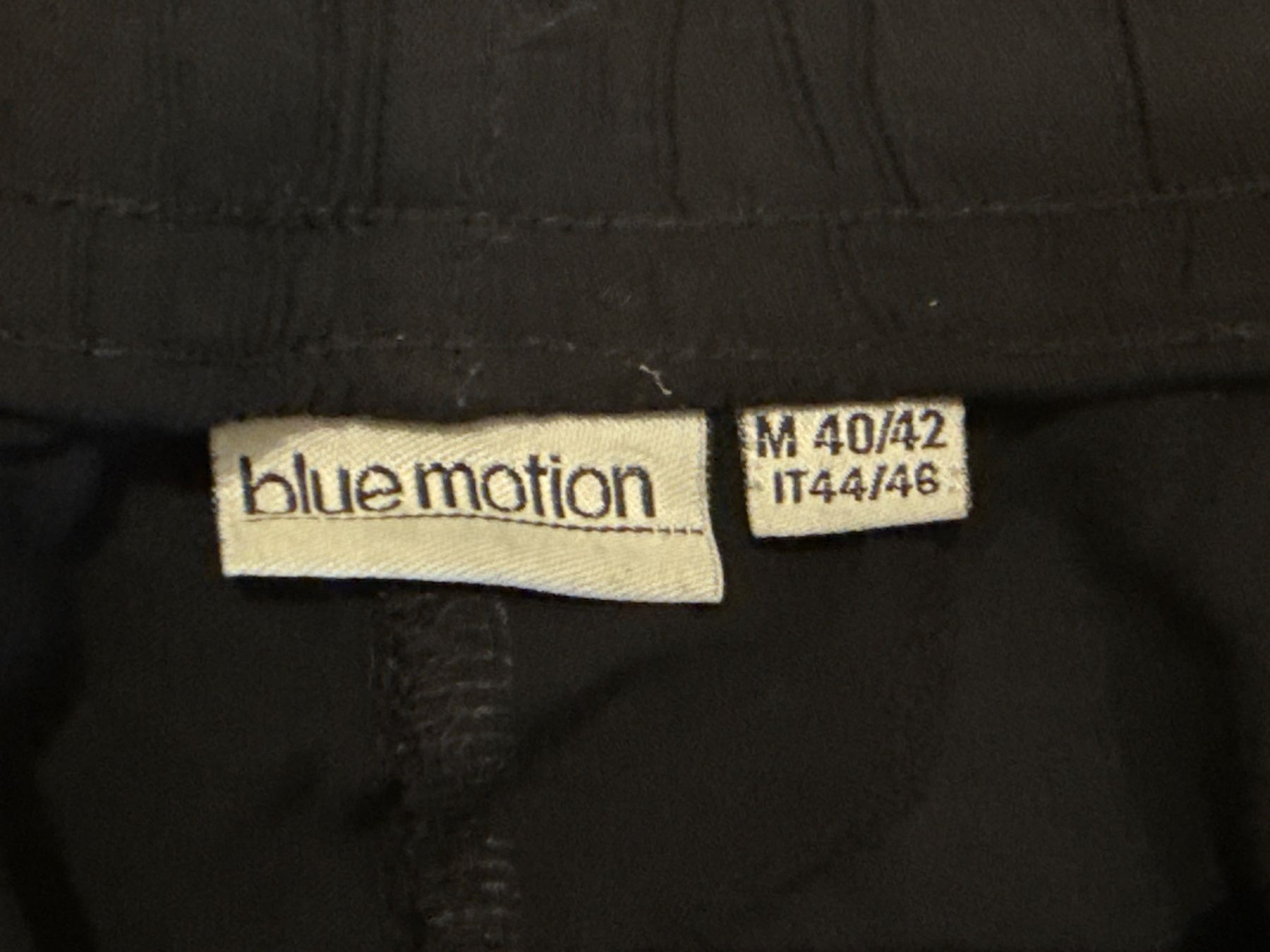 Pantaloni: leichte luftige Damen Shorts 40/42 – Usato da Amriswil venduto da used2use 1