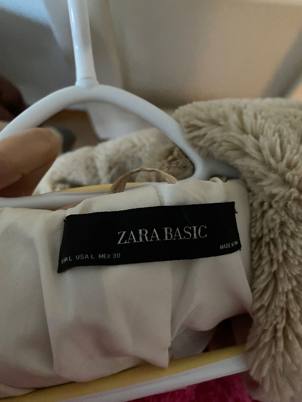 Zara Giacche: Zara Kuschelige Jacke, Gr. L, Beige – Usato da Frutigen venduto da TianaTiara 2