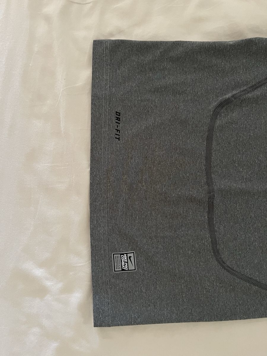 Nike T-shirts: Nike Pro Combat Dri-Fit Long Sleeve – D'occasion à Bonstetten par kaykim 1