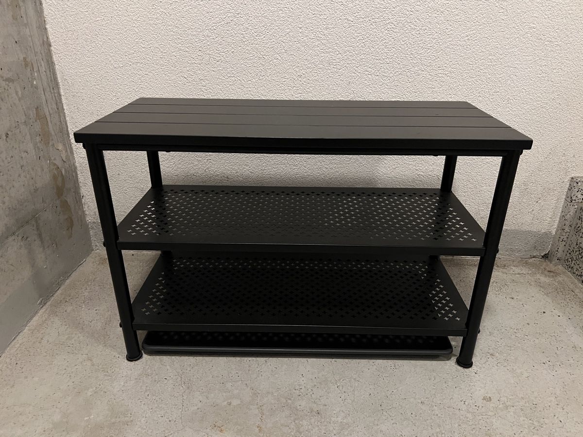 Ikea Scaffali: Nipåsen Schuhgestell + Baggmuck Schuhmatte – Usato da Zollikofen venduto da timuster94 1