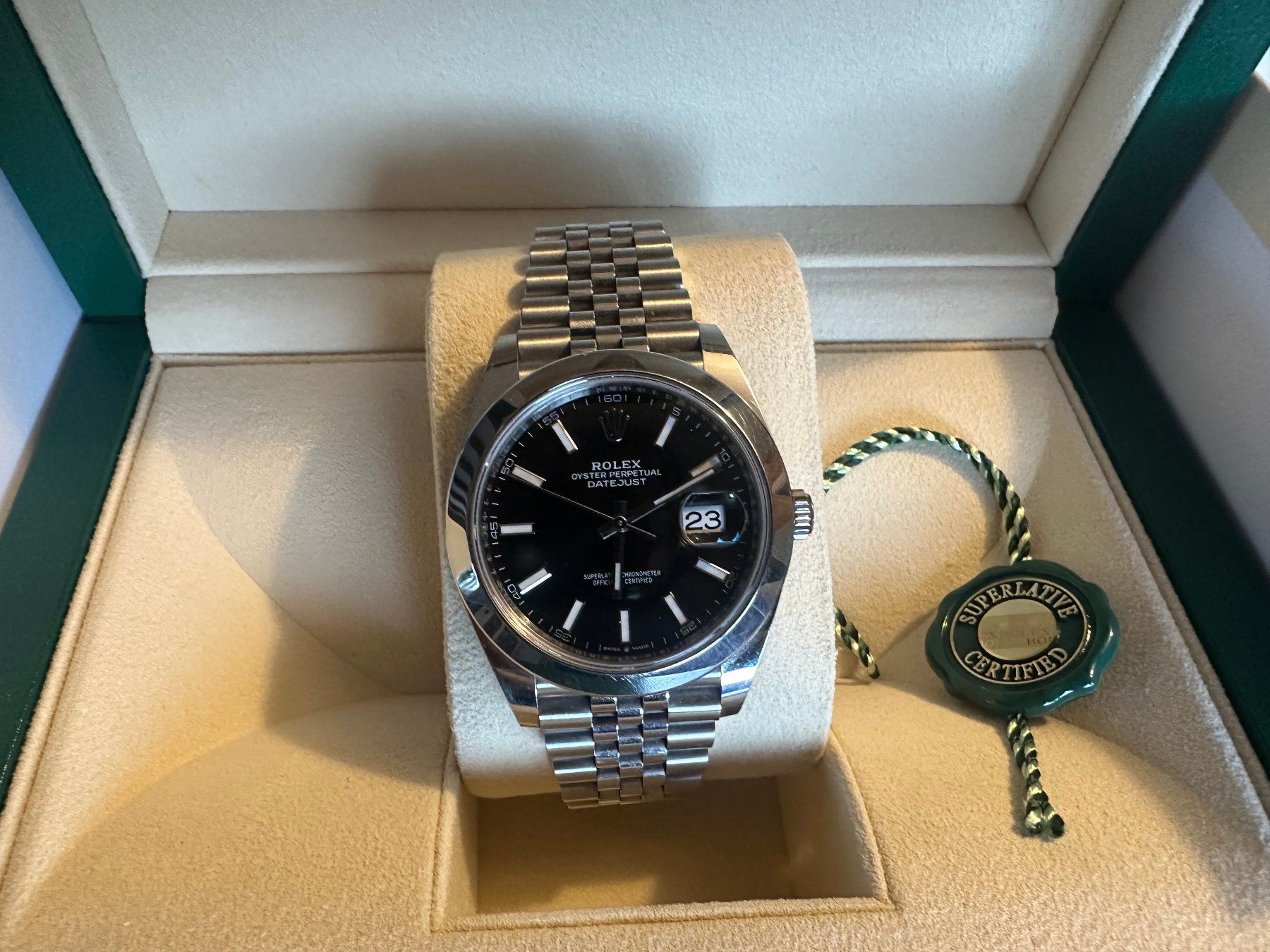 Rolex Orologi: Rolex Datejust 41 Ref. 126300 Black Dial Jubilee Full Set – Usato da Morschach venduto da WizzaRde 6