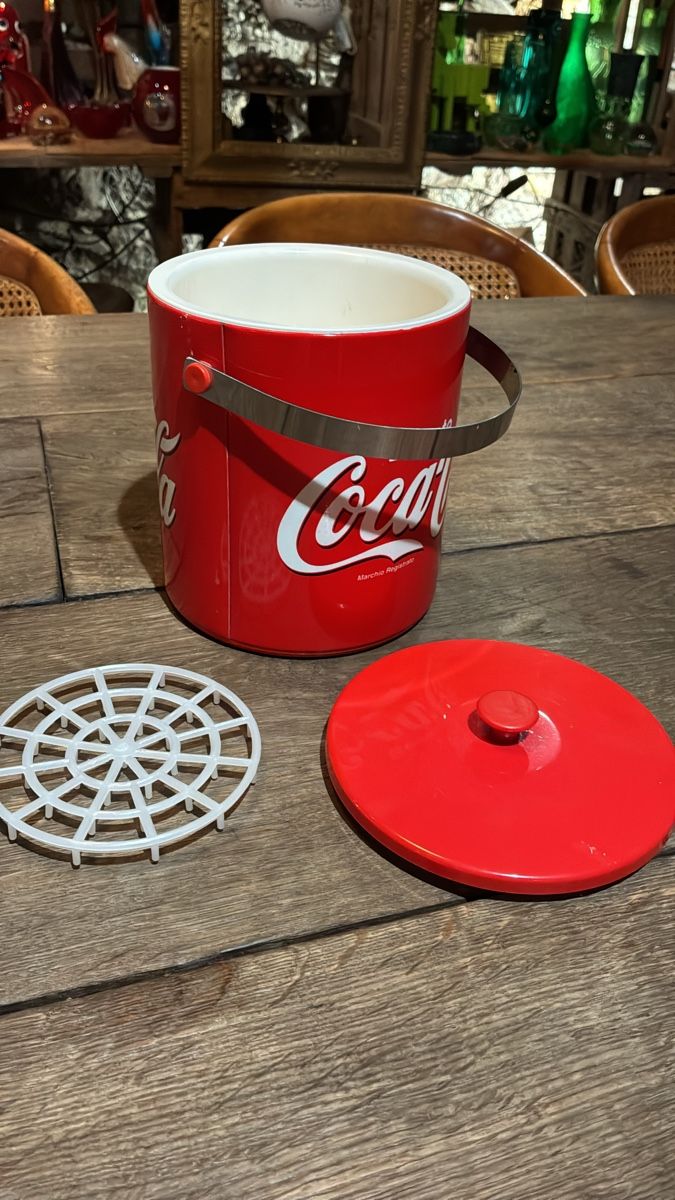 Altro per la casa: Seau à glace Coca-Cola vintage ! – Usato da La Neuveville venduto da Canelle4 1