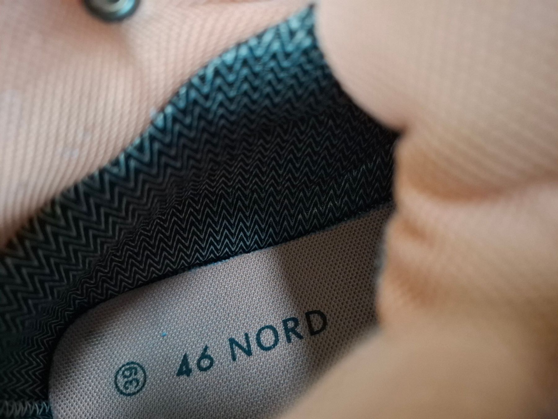 46 Nord Scarpe da donna: Wanderschuhe 46 NORD Grösse 39 Damen – Usato da Birmensdorf ZH venduto da Ducati025 1