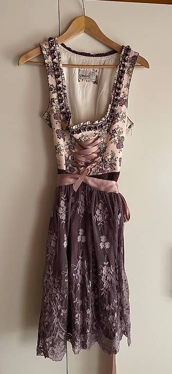 Vestiti: Rosa Dirndl mit Schürze  – Usato da Winikon venduto da Diegolino04
