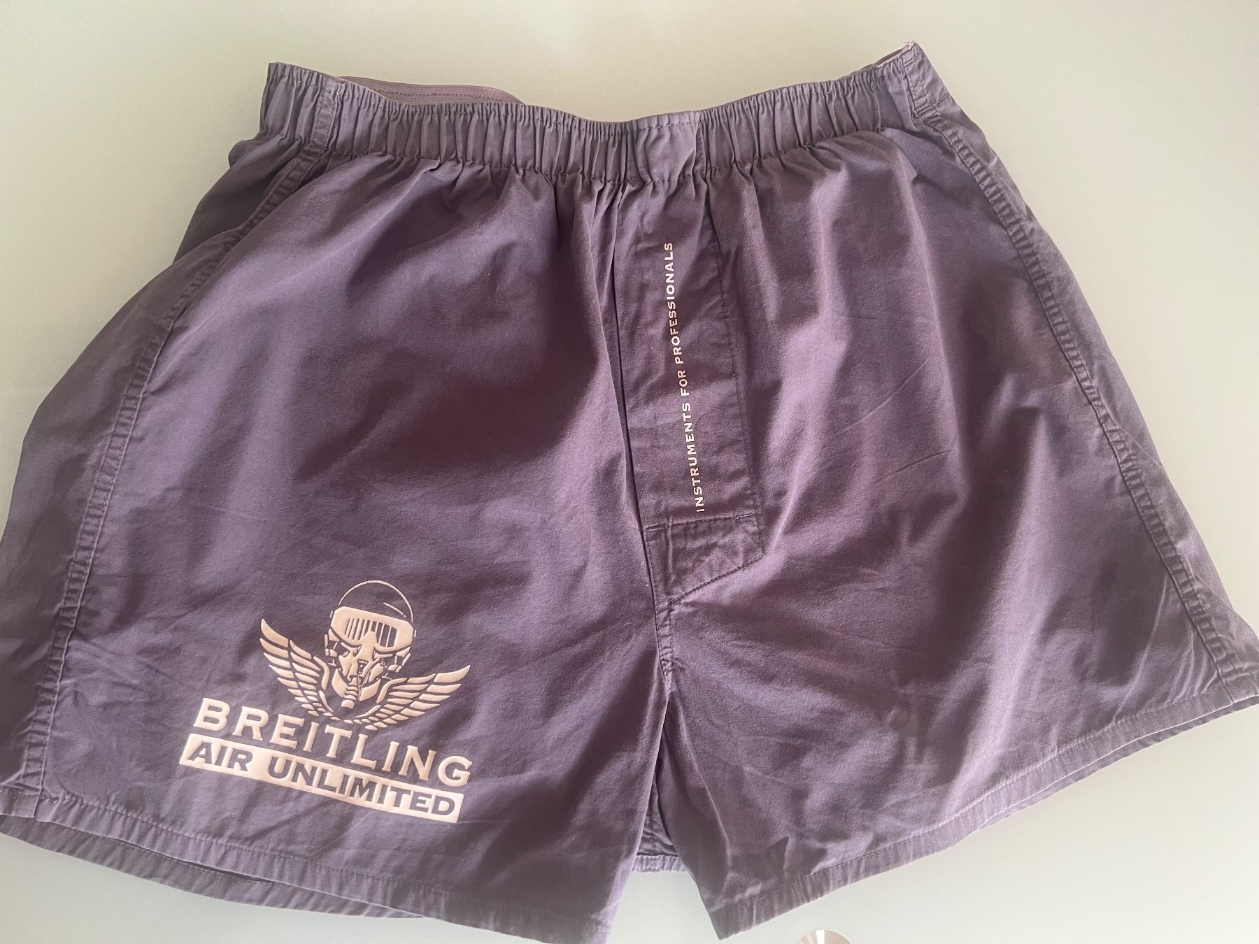 Pantaloni: Breitling Shorts Gr. M – Usato da Näfels venduto da ale_c9qn