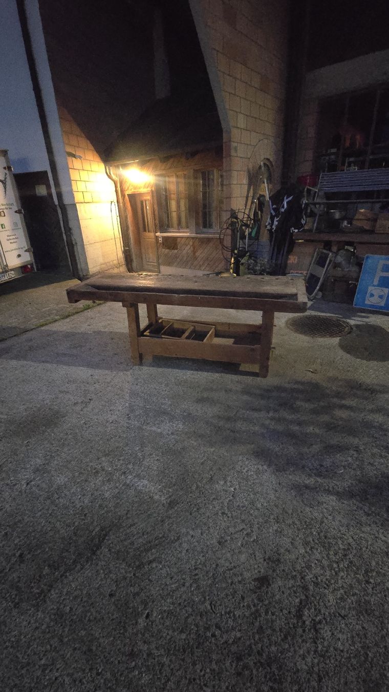 Banchi da lavoro: Antike Werkbank - super Patina – Usato da Oberaach venduto da Wicktrade 8