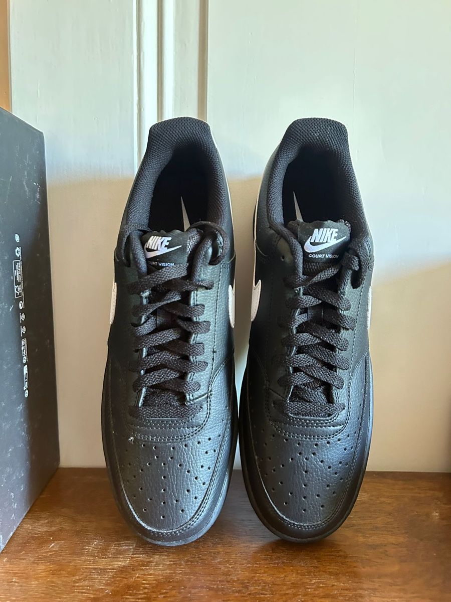 Nike Scarpe da uomo: Neue Nike Schuhe – Nuovo (secondo la descrizione) da Luzern venduto da est_5jhg 3