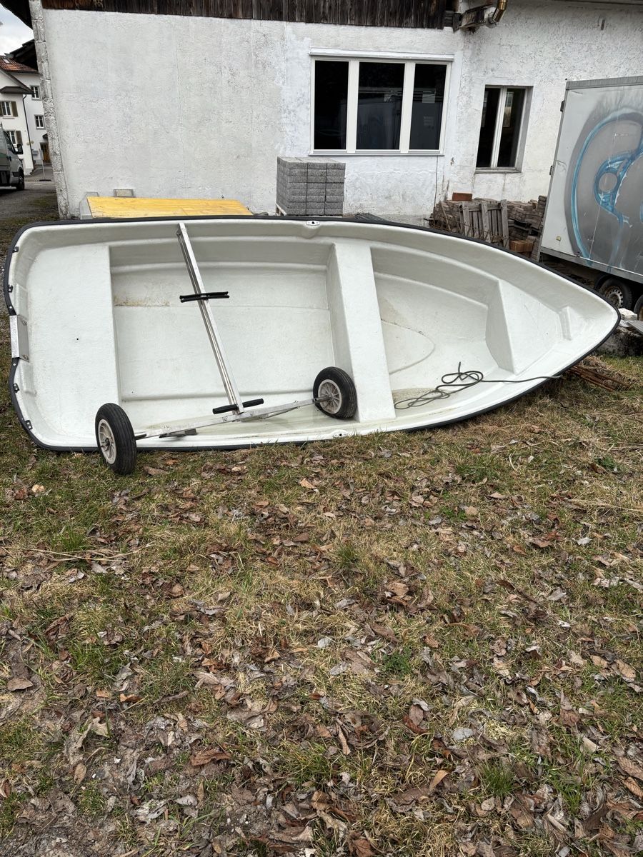 Barche: Ruderboot mit Slipwagen – Usato da Wald ZH venduto da fer_tr98