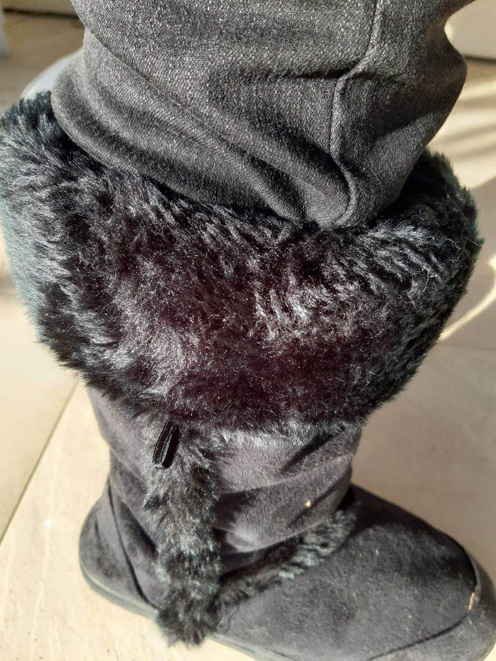 Scarpe da donna: Bottes en daim - Pointure 36 – Usato da Noréaz venduto da Hallyday 2