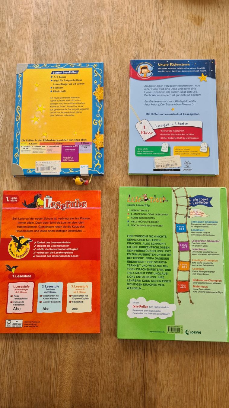 Libri: Lot de 4 livres / lecteurs débutants – Usato da Bergdietikon venduto da Baleine 1