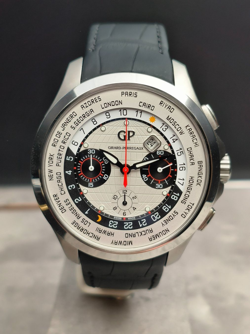 Girard-Perregaux Orologi: Girard-Perregaux – Nuovo e nell'imballaggio originale da La Chaux-de-Fonds venduto da curtitswisswatches