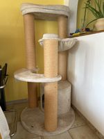 Kratzbaum beige Trixie mit Hoehle guter Zustand gebraucht