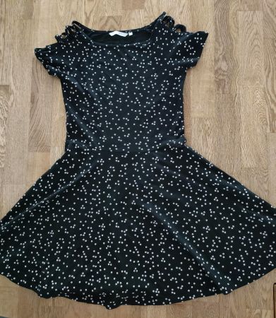 Kleid mit Blümchen / C&A Clockhouse / S